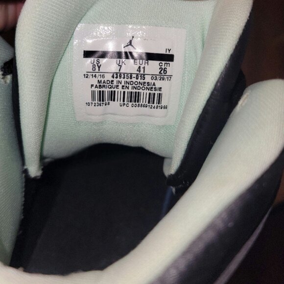 Jordan 13 Retro Black Mint Foam - Picture 2 of 7